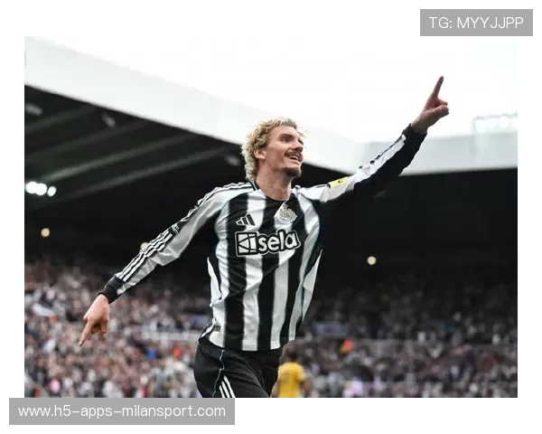 亚当斯调侃沃尔特马德太友善导致自己喷垃圾话都不好意思 亚当斯调侃沃尔特马德太友善导致自己喷垃圾话都不好意思