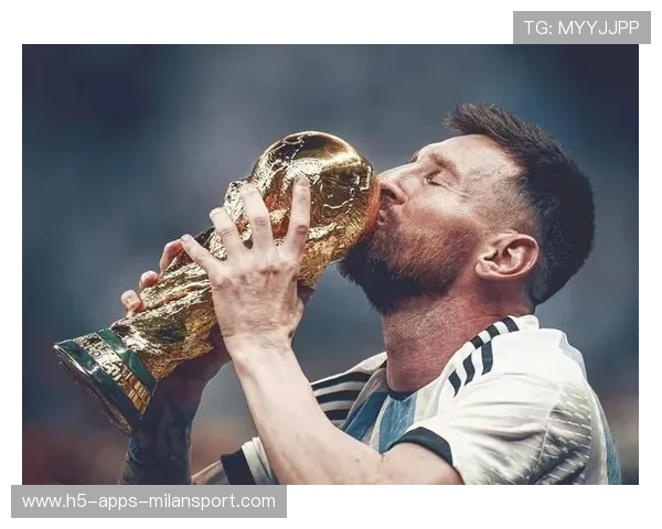 球王之争:世界杯的终极梦想与C罗的“一杯之思”,高下立判! 球王之争:世界杯的终极梦想与C罗的“一杯之思”,高下立判!