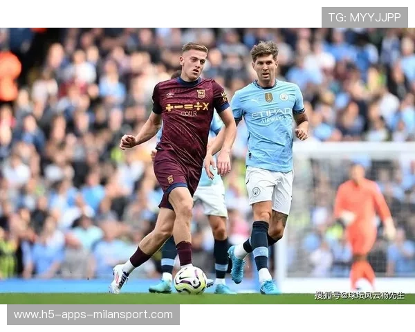 曼城4-1大胜,哈兰德和福登继续发挥关键作用 曼城4-1大胜,哈兰德和福登继续发挥关键作用